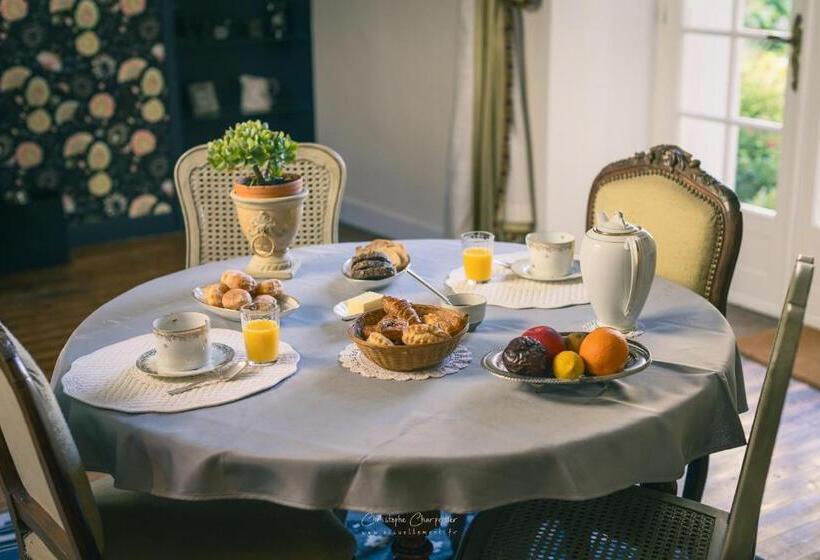 패밀리 스위트, Le Prieuré Sainte Croix