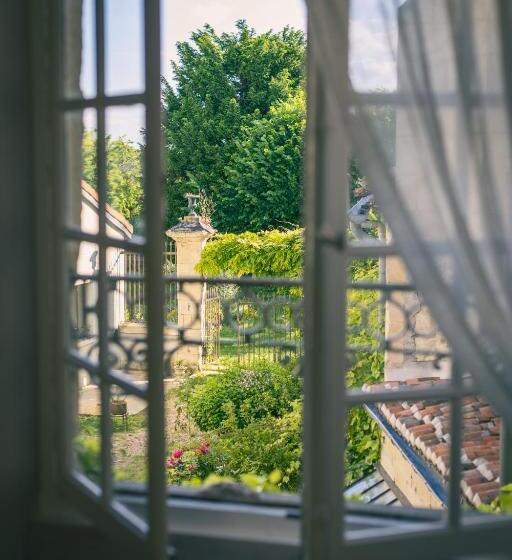 패밀리 스위트, Le Prieuré Sainte Croix