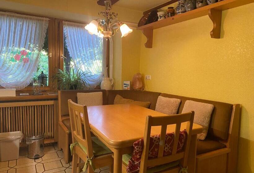 스탠다드 룸, Room In Guest Room   Double Room Apple Blossom