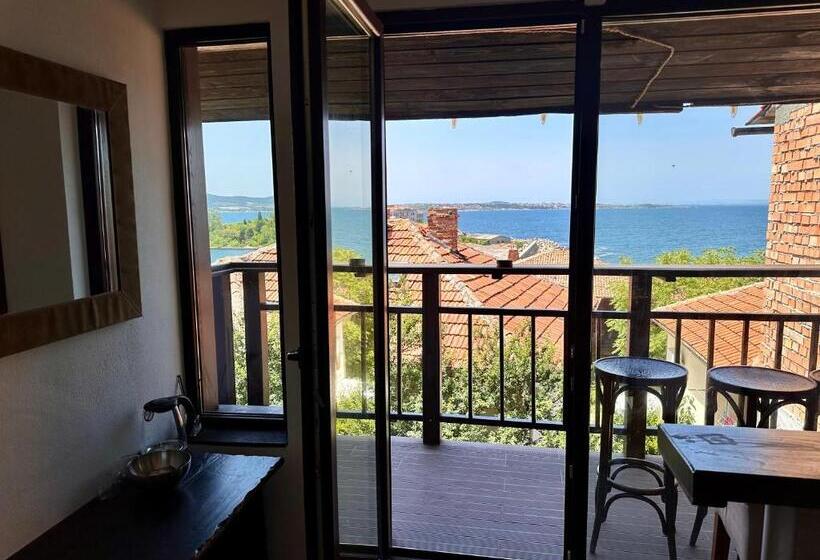 2 Bedroom Family Apartment with Views, Arthotel Oscar I Sozopol