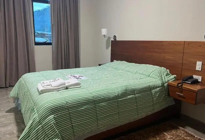 اتاق اکونومی, Caruzo Hotel And Suites
