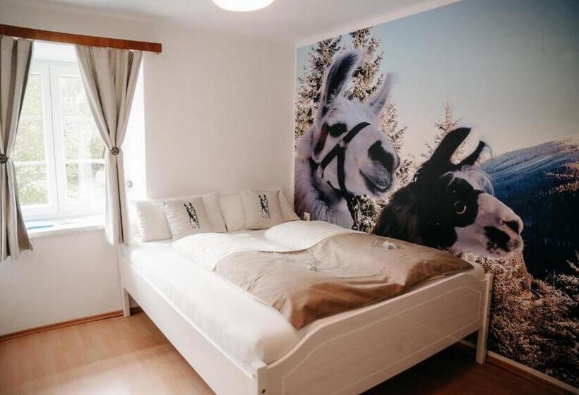 غرفة قياسية, Alpakas, Lamas Und Rentiere Zum Grünen See