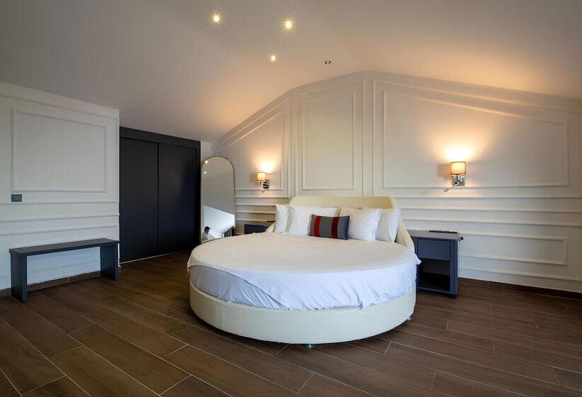Номер Deluxe с Гидромассажем, Ramada by Wyndham Fethiye Oludeniz