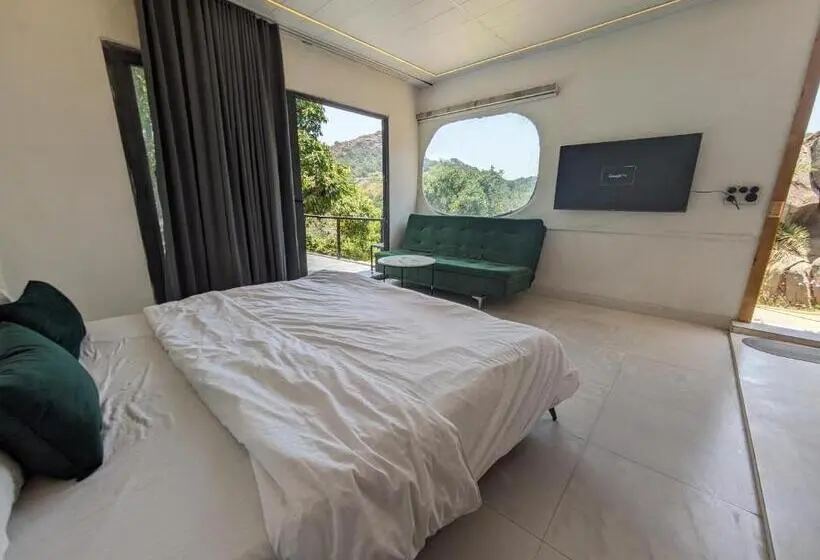Chambre Standard Lit King Size, Glass Canvas
