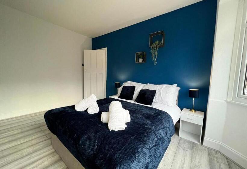 חדר דלוקס, Sariyu Space Luton
