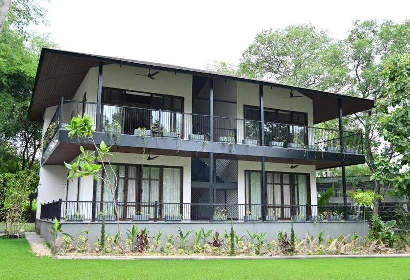 וילה בת חדר שינה 1, Sandesh Water Edge Kabini