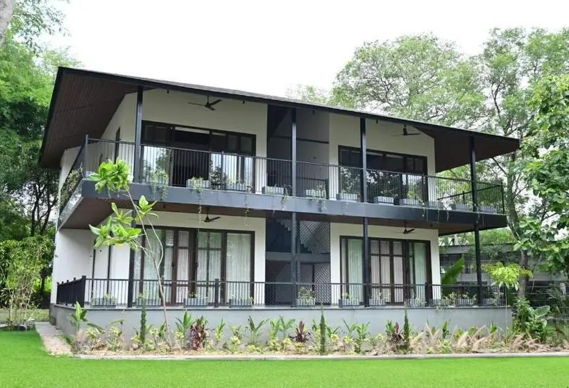 ビラホテル１ベッドルーム, Sandesh Water Edge Kabini