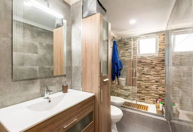Standard-huone Jaettu Kylpyhuone, Habitación Privada En Apartamento De Alfonso