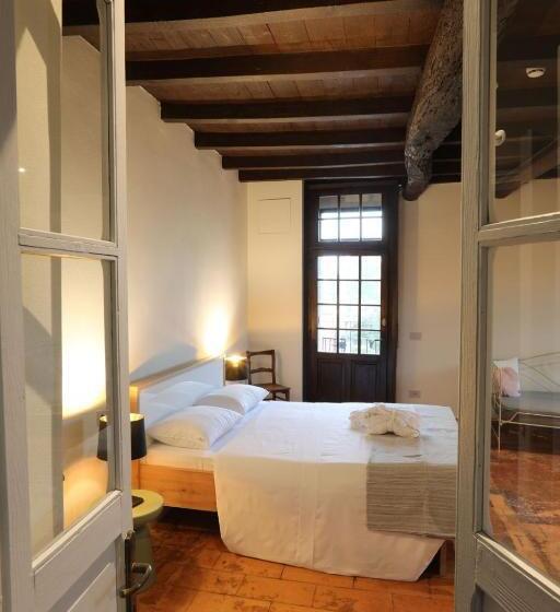 סוויטה משפחתית, Greenrose