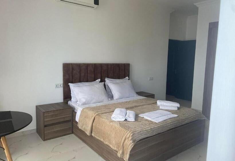 اتاق استاندارد با بالکن و چشمانداز دریا, Mzıurı House