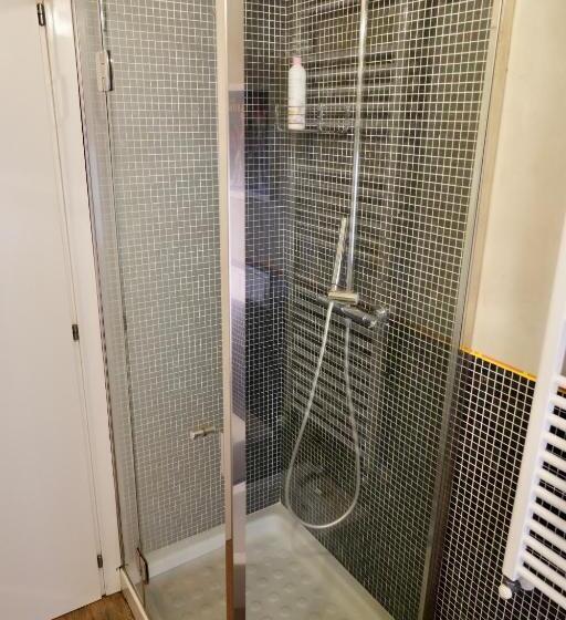 1 Bedroom Penthouse Apartment, Movie Loft Art Piccolo Attico Immerso Nell Arte Con Parcheggio Privato