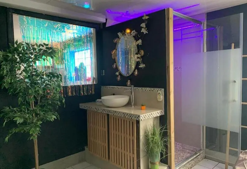 デラックスルーム, Suite Romantique Jacuzzi
