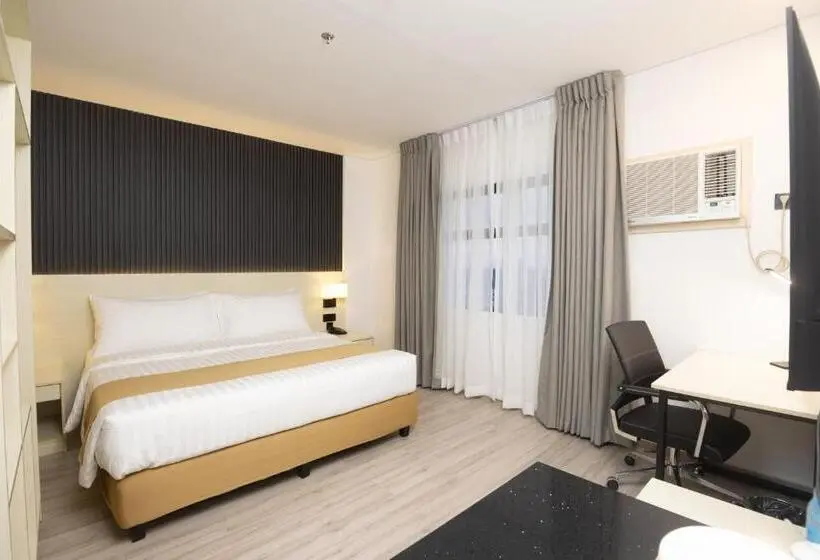 バルコニー付きデラックスルーム, Hamersons Hotel Cdo