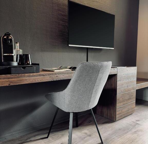 اتاق استاندارد با چشمانداز کوهستان, Alpeen