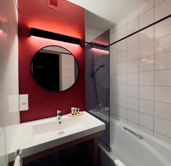 اتاق استاندارد سه نفره, Alpeen