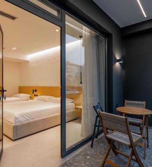 اتاق لوکس سه تخته, Austin Boutique