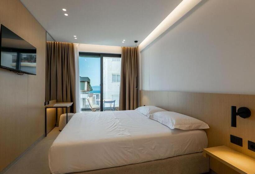 Triple Room Sea View, Austin Boutique