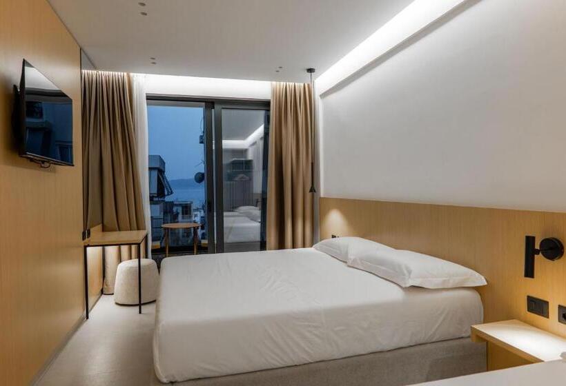 Triple Room Sea View, Austin Boutique