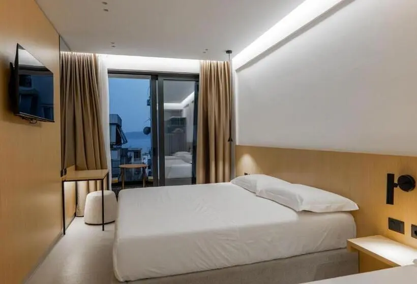 Triple Room Sea View, Austin Boutique