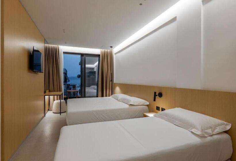 Triple Room Sea View, Austin Boutique