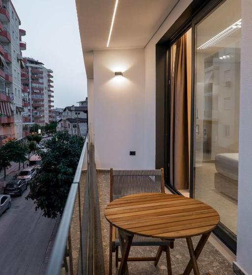 اتاق لوکس, Austin Boutique