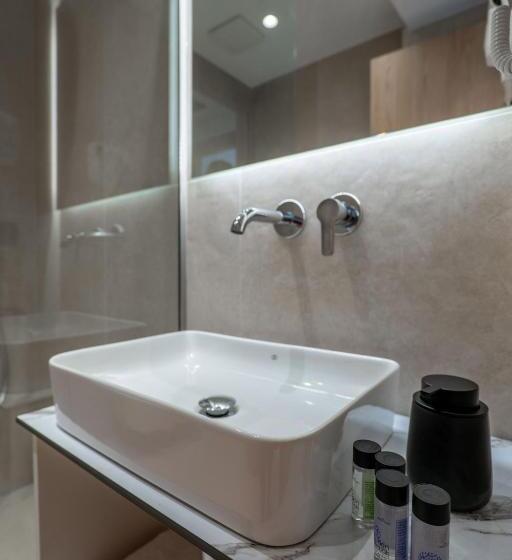 اتاق لوکس, Austin Boutique