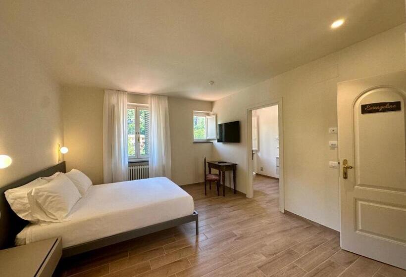 デラックスジュニアスイート, La Ninfa