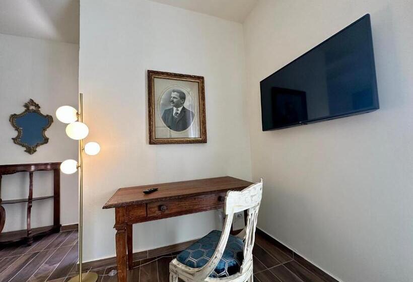 デラックスルーム, La Ninfa