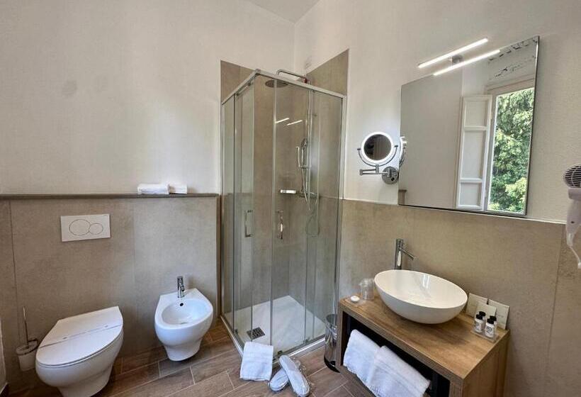 スタンダードルーム, La Ninfa