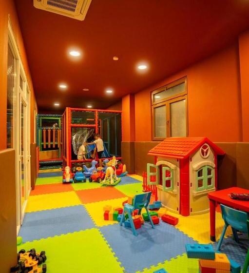 标准三人间, Lodi