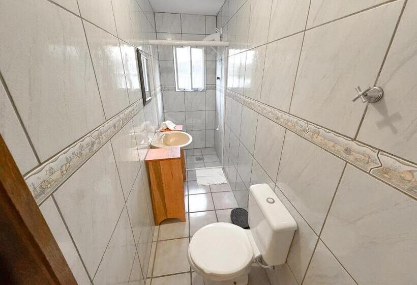 جناح, Pousada Surf Na Guarda