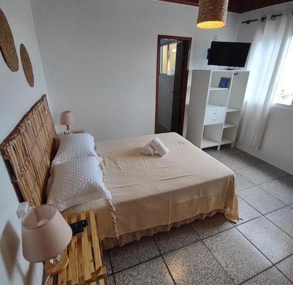 غرفة عائلية ذات إطلالة جانبية على البحر, Pousada Surf Na Guarda