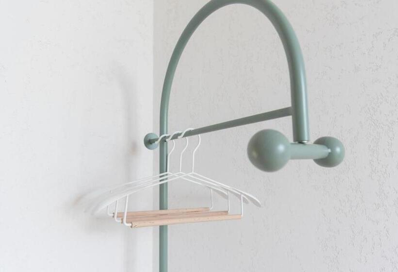 Estudio Estándar Vista Lago, 夕下青野民宿 The Setting Sun