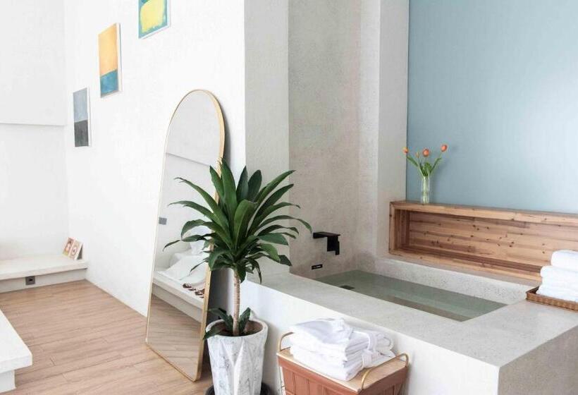 Estudio Superior, 夕下青野民宿 The Setting Sun