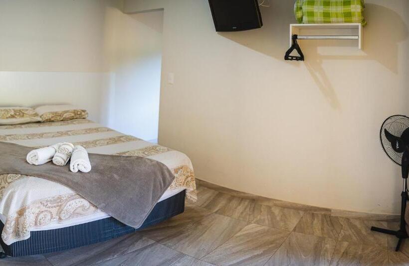 Balkonlu Standart Oda, Pousada Recanto Do Sabiá