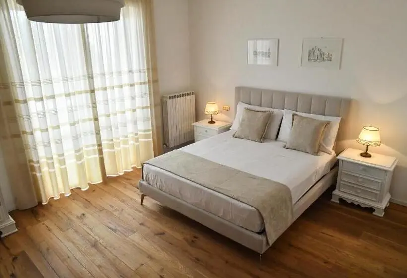 Standard Neljän Hengen Huone, Casa Feremi
