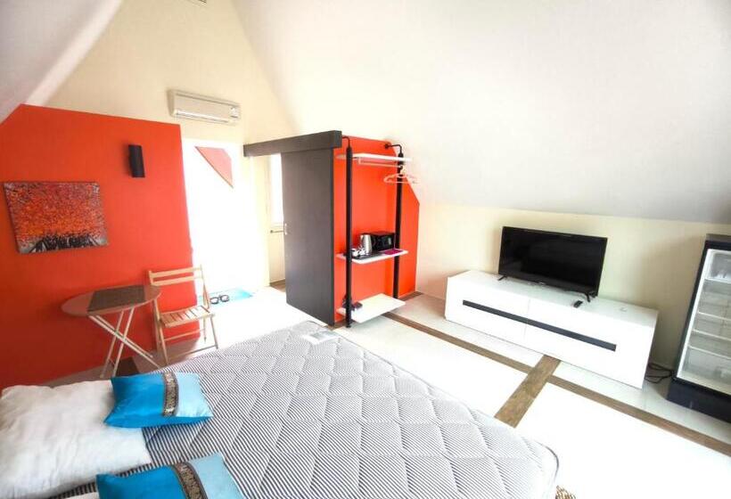 バルコニー付きデラックスルーム, Blue Haven Bay Villa And Resort Apartments