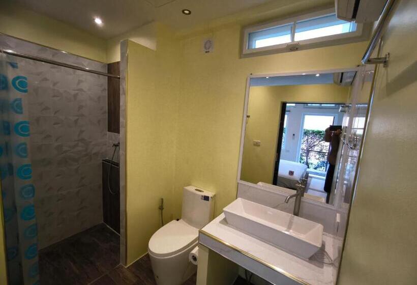 バルコニー付きスタンダードルーム, Blue Haven Bay Villa And Resort Apartments