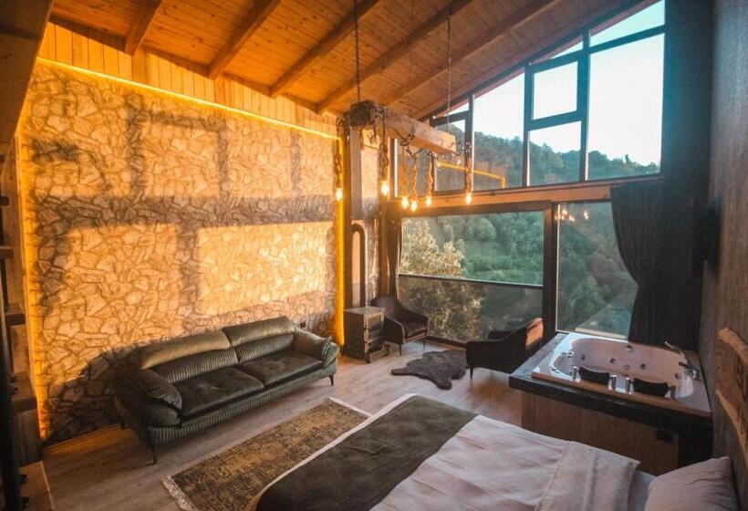 דירה בת חדר שינה 1 עם נוף, Bucci Suit