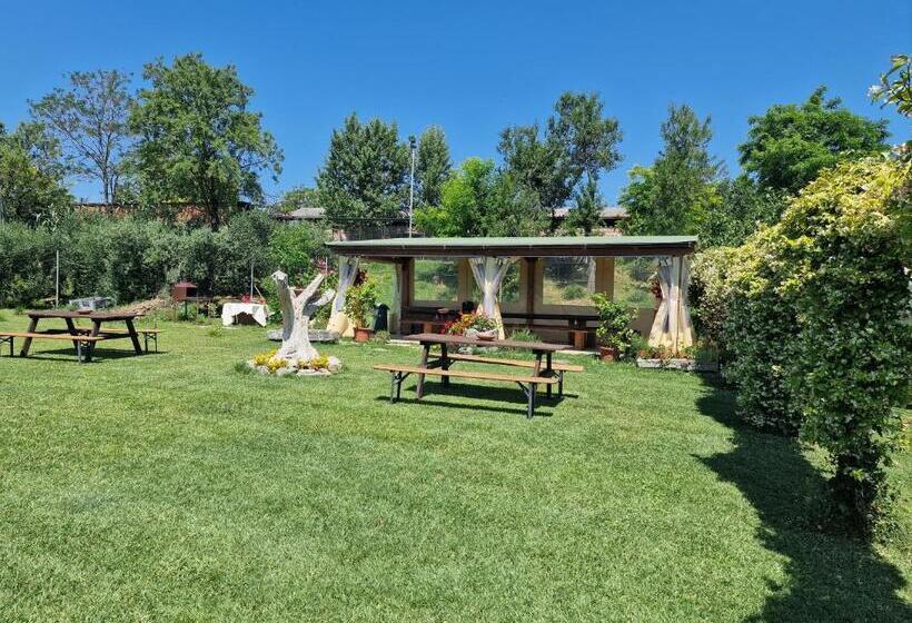 带2个卧室的高级公寓, Agriturismo Il Mandorlo