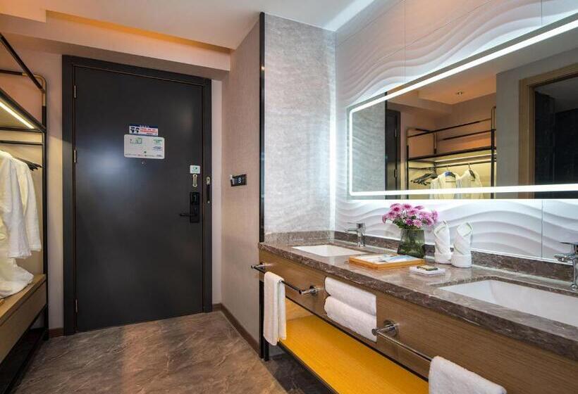 جناح ديلوكس, Campanile Shanwei Haifeng