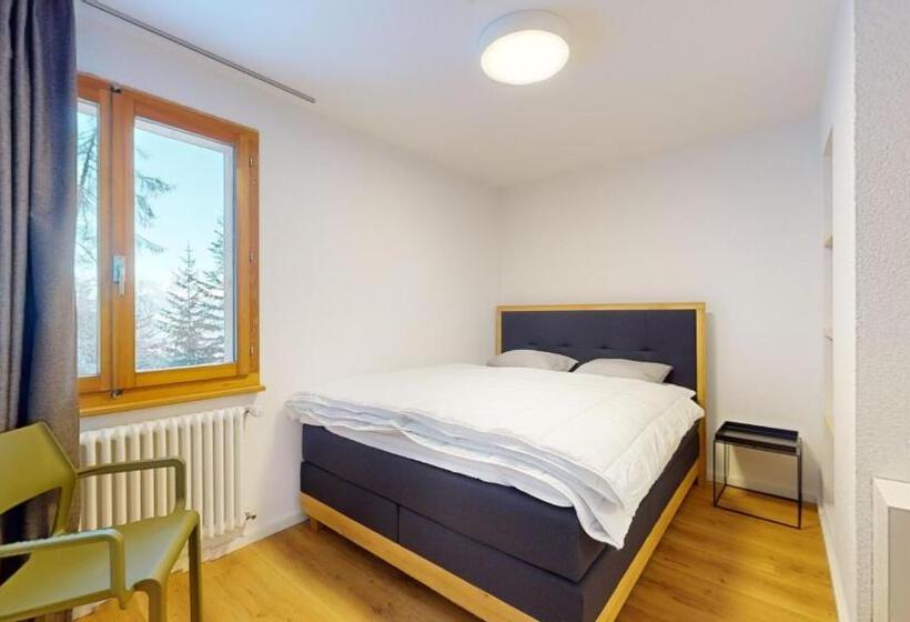 ファミリールーム, Chalet De L Ours Authentic Etage Penthes 14 Pers