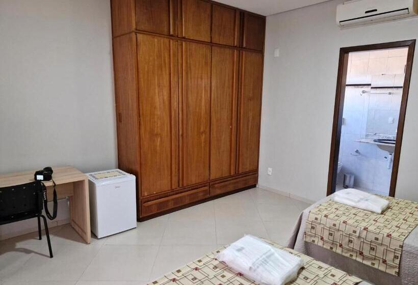 バルコニー付きスタンダードトリプルルーム, Pousada Solar Dos Pássaros