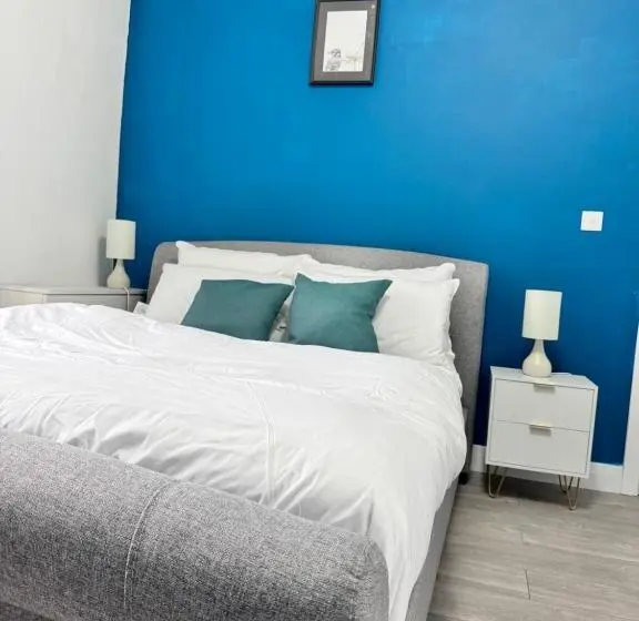デラックスルーム, Stay In Ashford, Heathrow