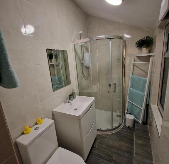Люкс с Балконом, The Nu Place Suite