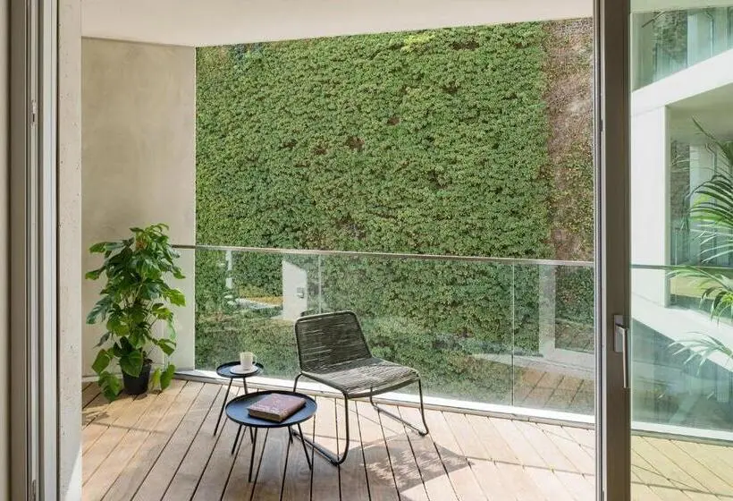 1 Bedroom Apartment with Views, Wilmina Suites