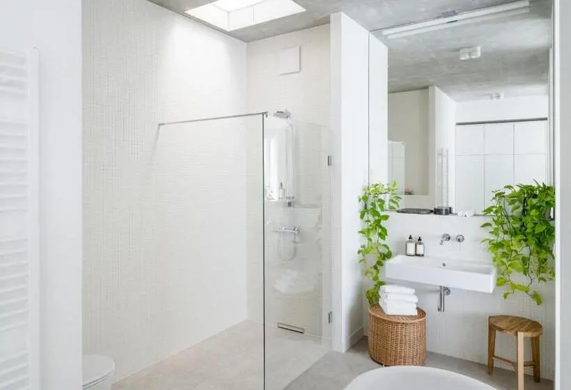 1 Bedroom Penthouse Apartment, Wilmina Suites