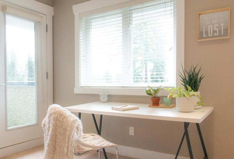 غرفة قياسية مزوَّدة بجاكوزي, Welcome Home