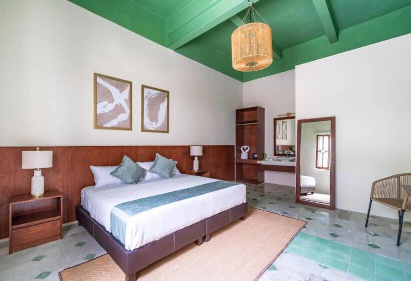 סוויטה, Boutique Santa Elena