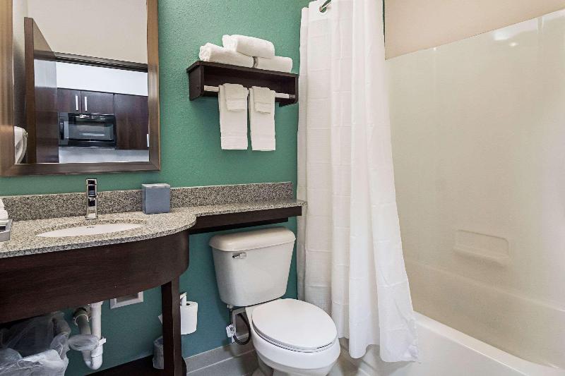 استودیوی استاندارد, Pullman Hai Phong Grand